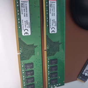 DDR4 3200 8gb 메모리 2개 일괄 판매 총 16gb (9만원)