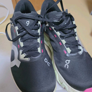 온러닝 클라우드몬스터 하이퍼 265사이즈