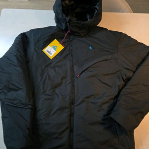 클라터뮤젠 우르드 후드 패딩 자켓 새제품