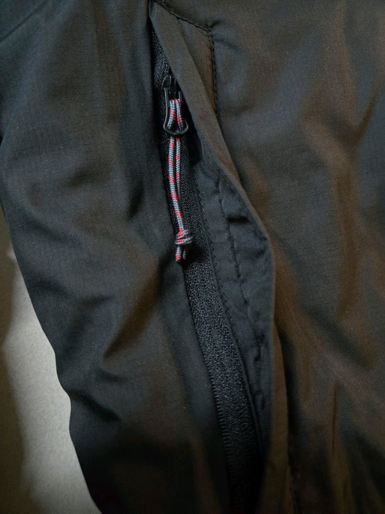 클라터뮤젠 우르드 후드 패딩 자켓 새제품--5