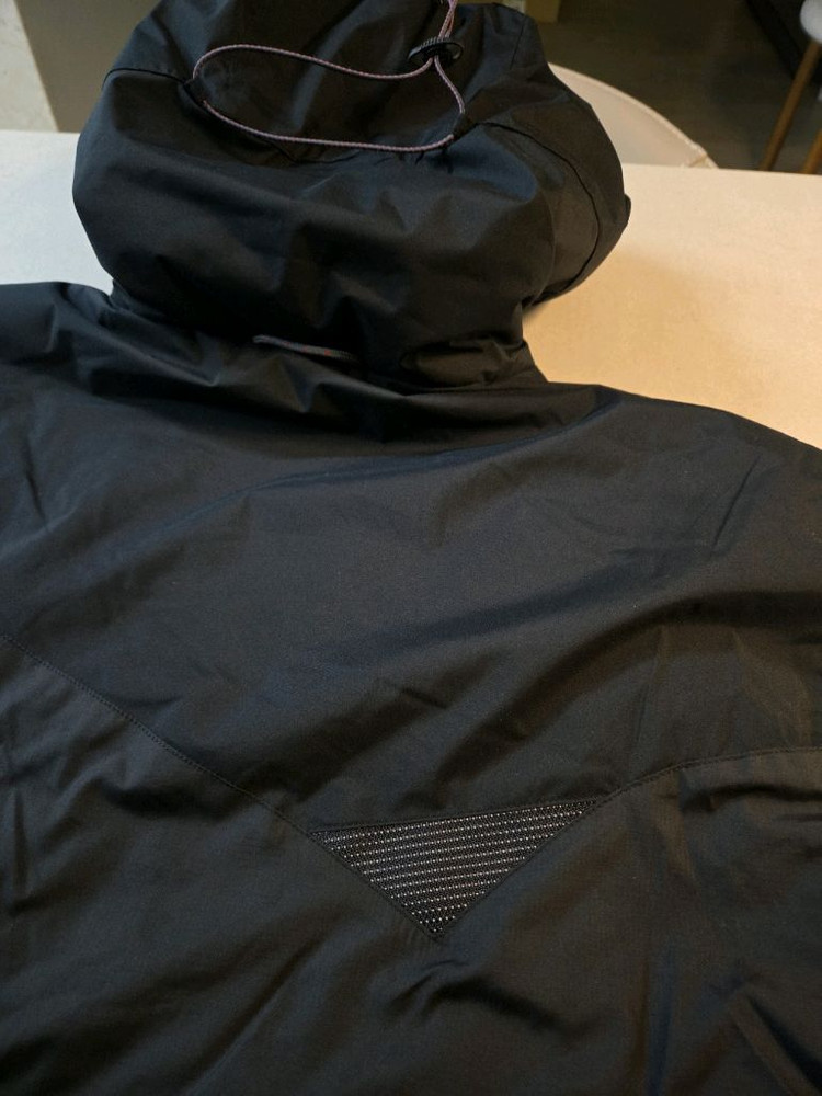 클라터뮤젠 우르드 후드 패딩 자켓 새제품--6