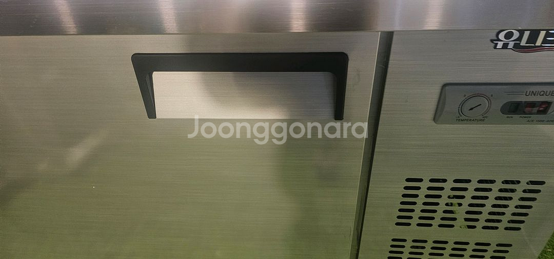 유니크 1200 토핑 냉장고 팝니다--3