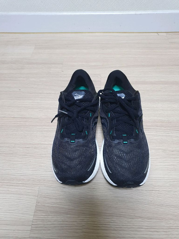 써코니 트라이엄프 러닝화 280 이미지