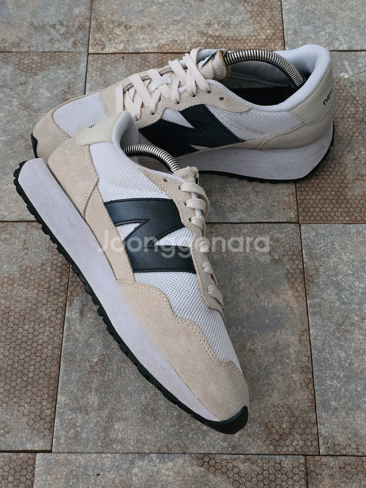 (250)뉴발란스 237 베이지 블랙 스니커즈 운동화--3