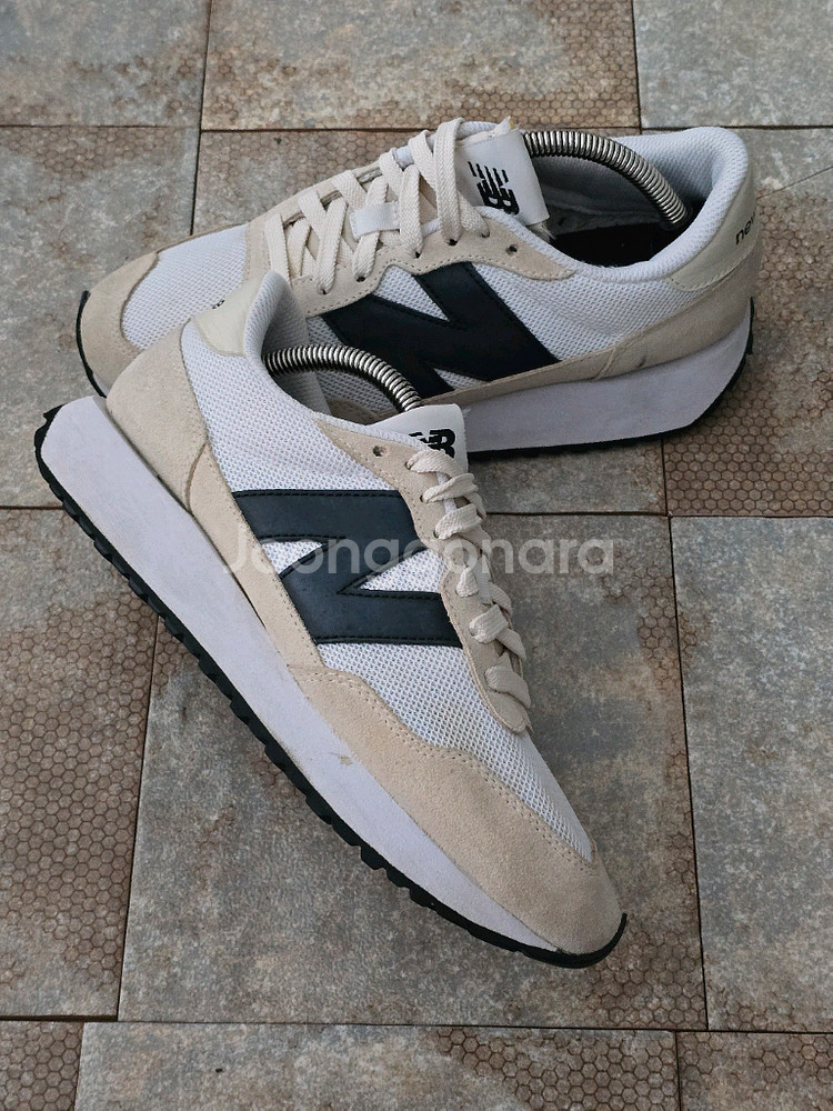 (250)뉴발란스 237 베이지 블랙 스니커즈 운동화--5