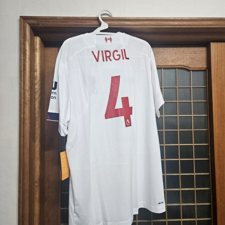 리버풀 19-20 어웨이 유니폼--1