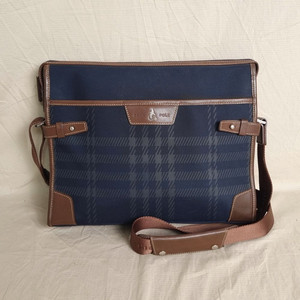 빈폴 메신저백 책가방 작은서류가방