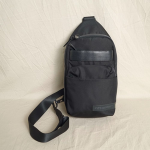 샘소나이트 슬링백 사이드백 크로스백 보조가방