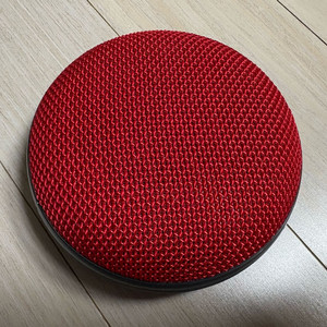 LG 블루투스 스피커. 여행용. 캠핑용