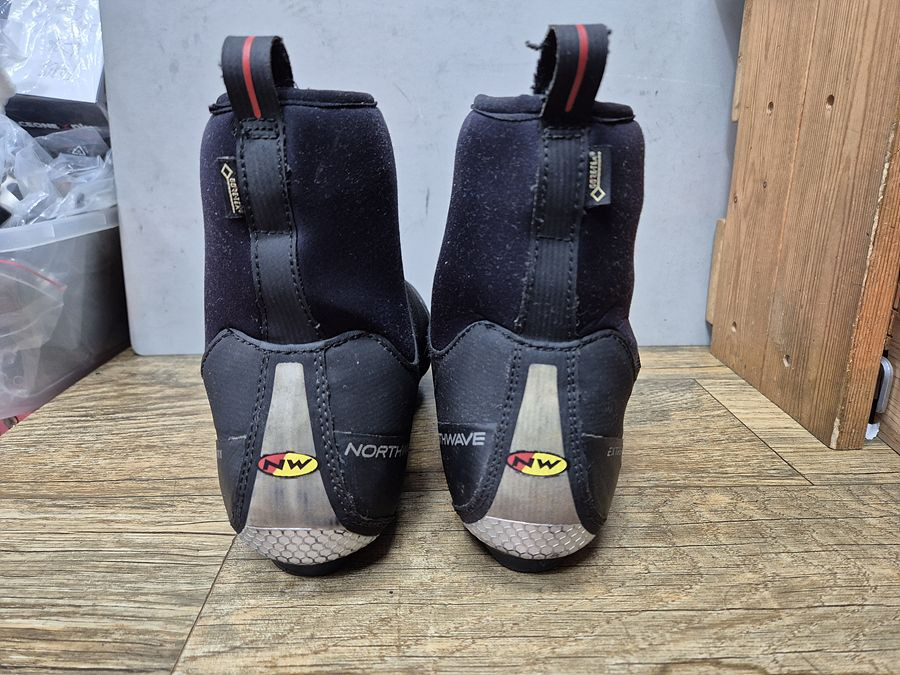 노스웨이브 익스트림 XCM GTX겨울신발275--2