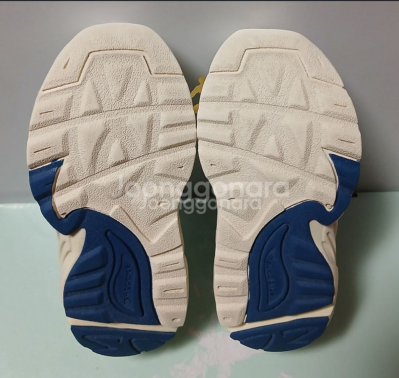 뉴발란스키즈 878 150운동화 블루 거의새거--6