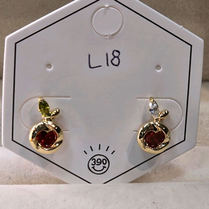 큐빅셋팅 언발 귀걸이