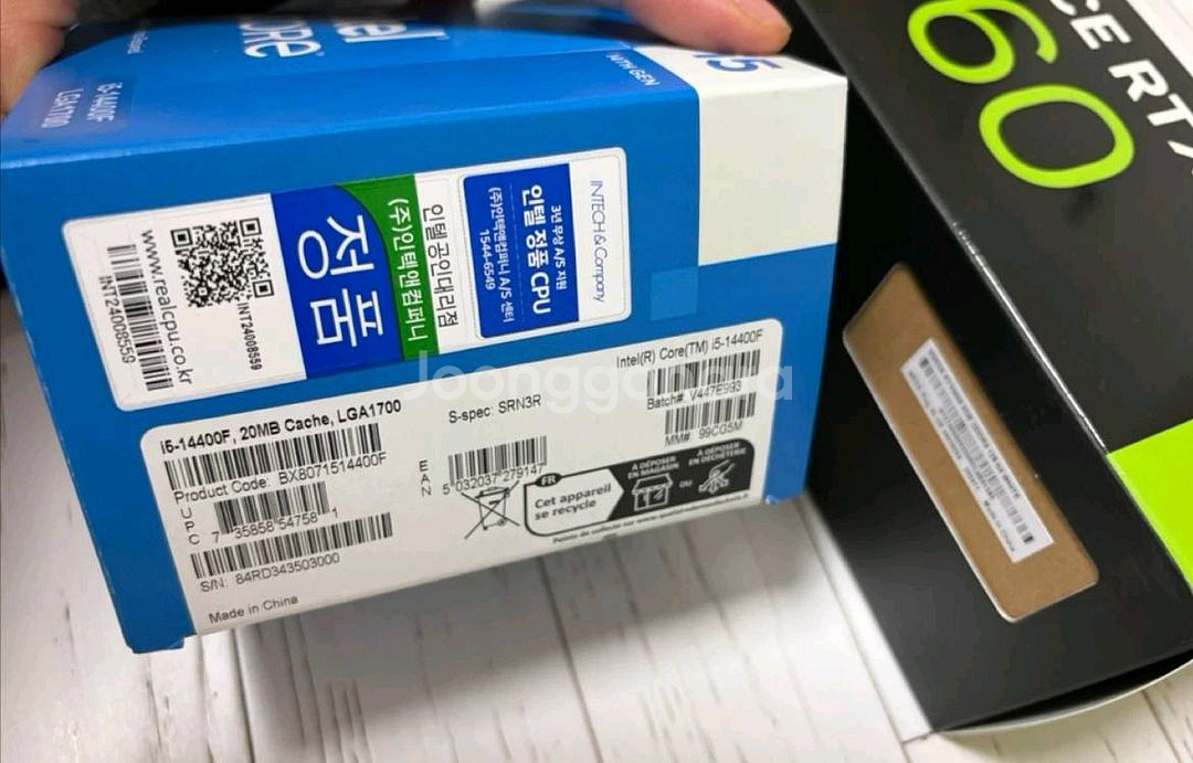 데스크탑 게이밍PC 본체 4060 / 32GB 판매해요--4