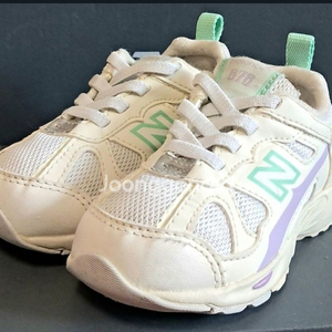 뉴발란스키즈 878 135운동화 화이트 바이올렛