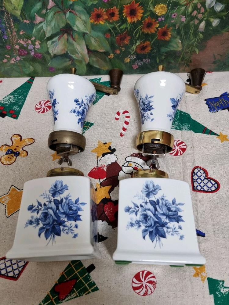 빈티지 도자기 커피그라인더 2개 세트 판매합니다 이미지