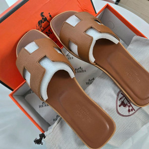 에르메스 오란 브라운 슬리퍼 38사이즈