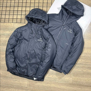 아크테릭스 누클리아이 sv 패딩