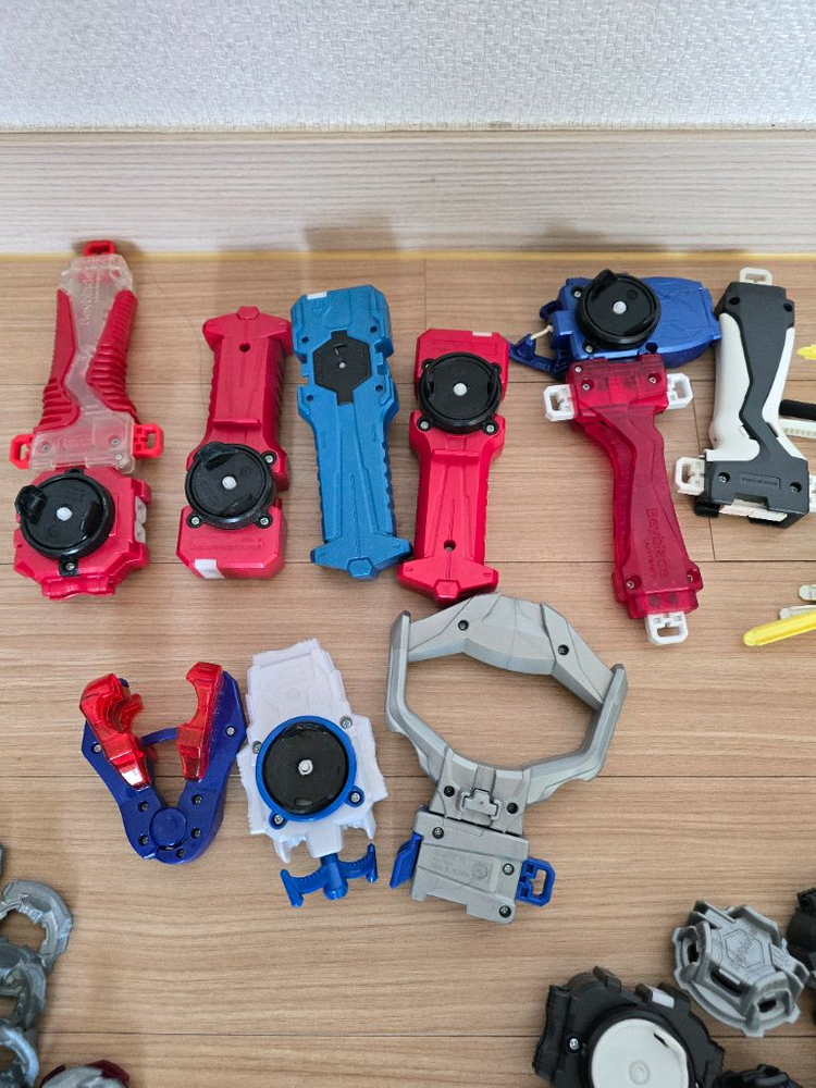 베이블레이드 팽이 장난감 ㅡ 택포--2