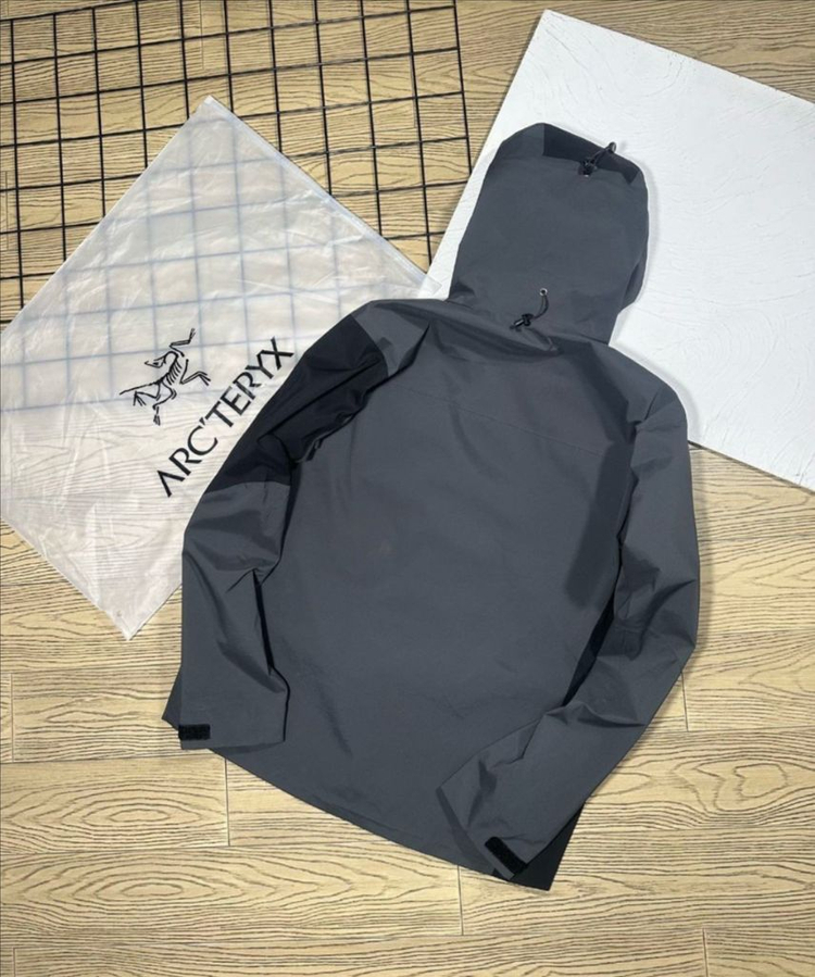 아크테릭스x팔라스 알파 고어텍스 자켓--1