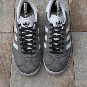 (225)아디다스 가젤 솔리드 그레이 스니커즈 운동화