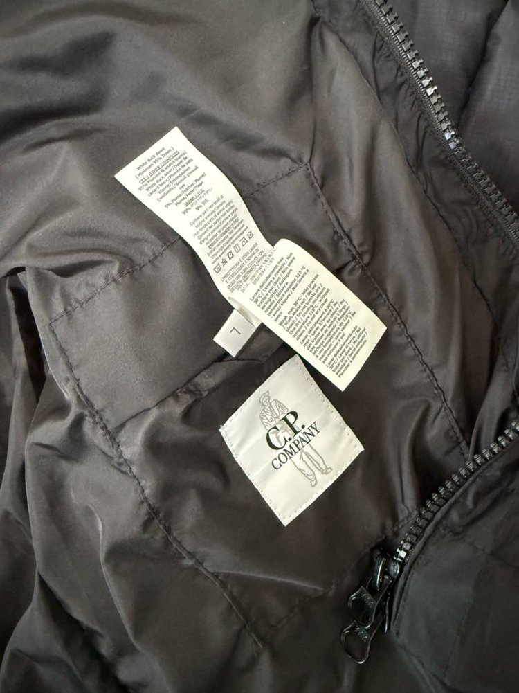 CP컴퍼니 DD쉘 패딩 L 블랙--4