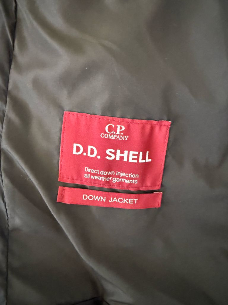 CP컴퍼니 DD쉘 패딩 L 블랙--5