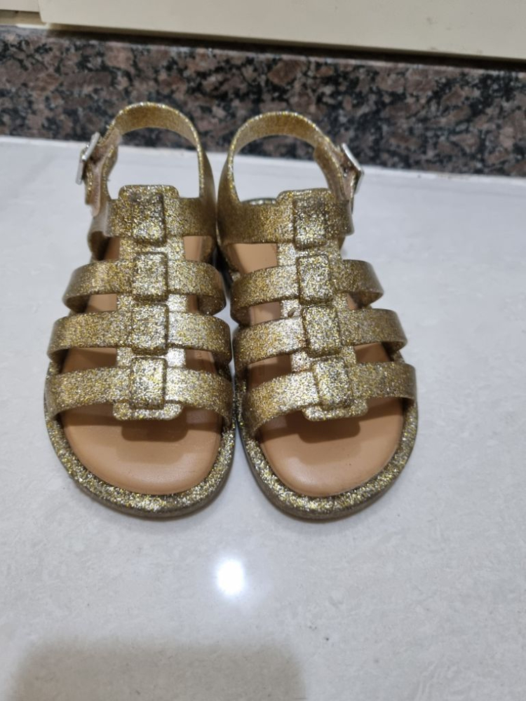 미니멜로사 플록스 골드글리터 키즈 샌들 판매합니다--1