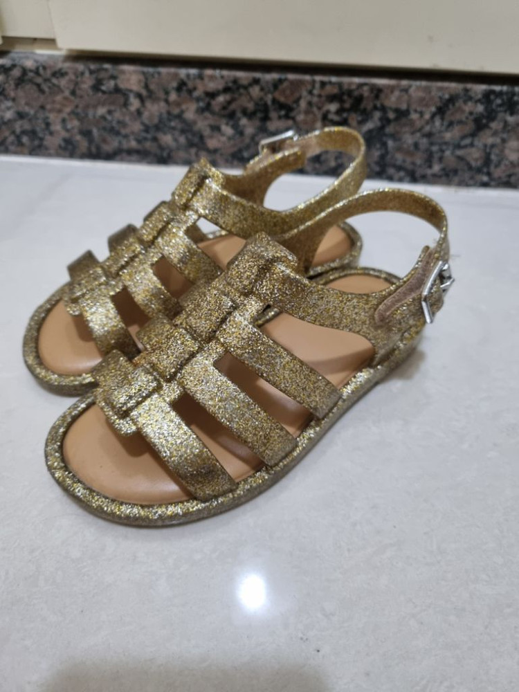 미니멜로사 플록스 골드글리터 키즈 샌들 판매합니다--2