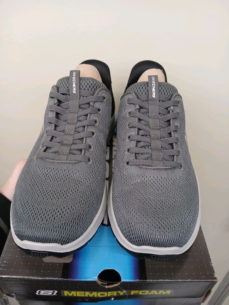 정품 스케쳐스 메모리폼 핸즈프리 운동화 새상품--1