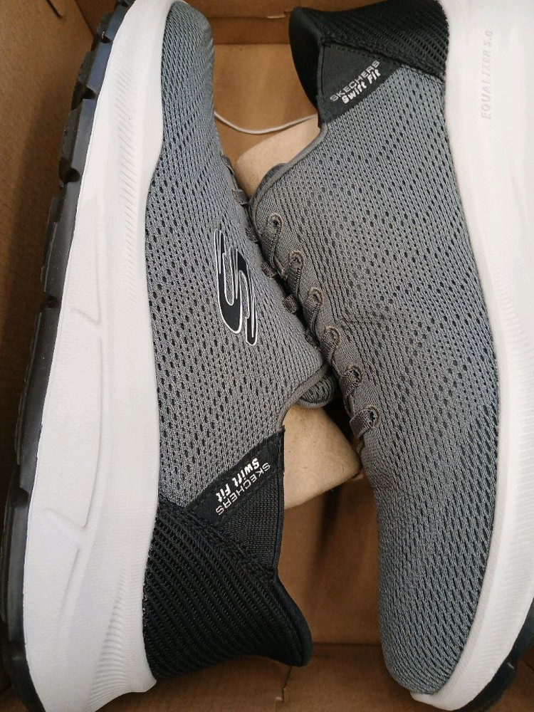 정품 스케쳐스 메모리폼 핸즈프리 운동화 새상품--6