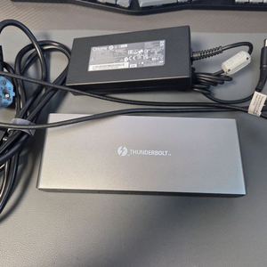 아트뮤 인텔 인증 썬더볼트4 독 T4D210