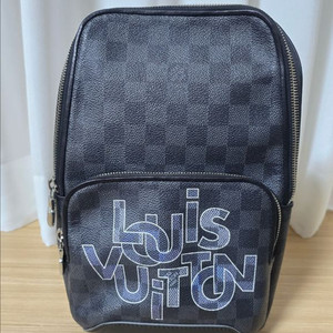 루이비통 슬링백