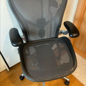 허먼밀러 뉴 에어론 인노바드 풀옵션 CD C사이즈