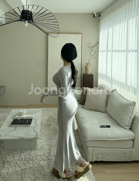 브이넥롱니트원피스 / 그레이 / 새 상품--4