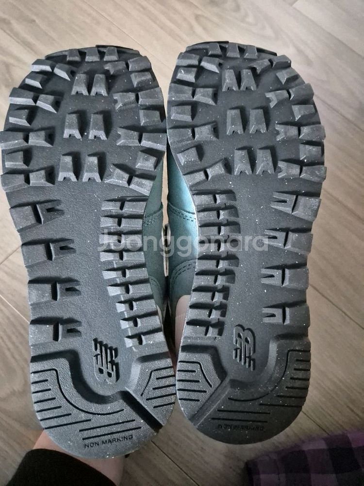 뉴발란스 190 사이즈 미사용 새상품--2