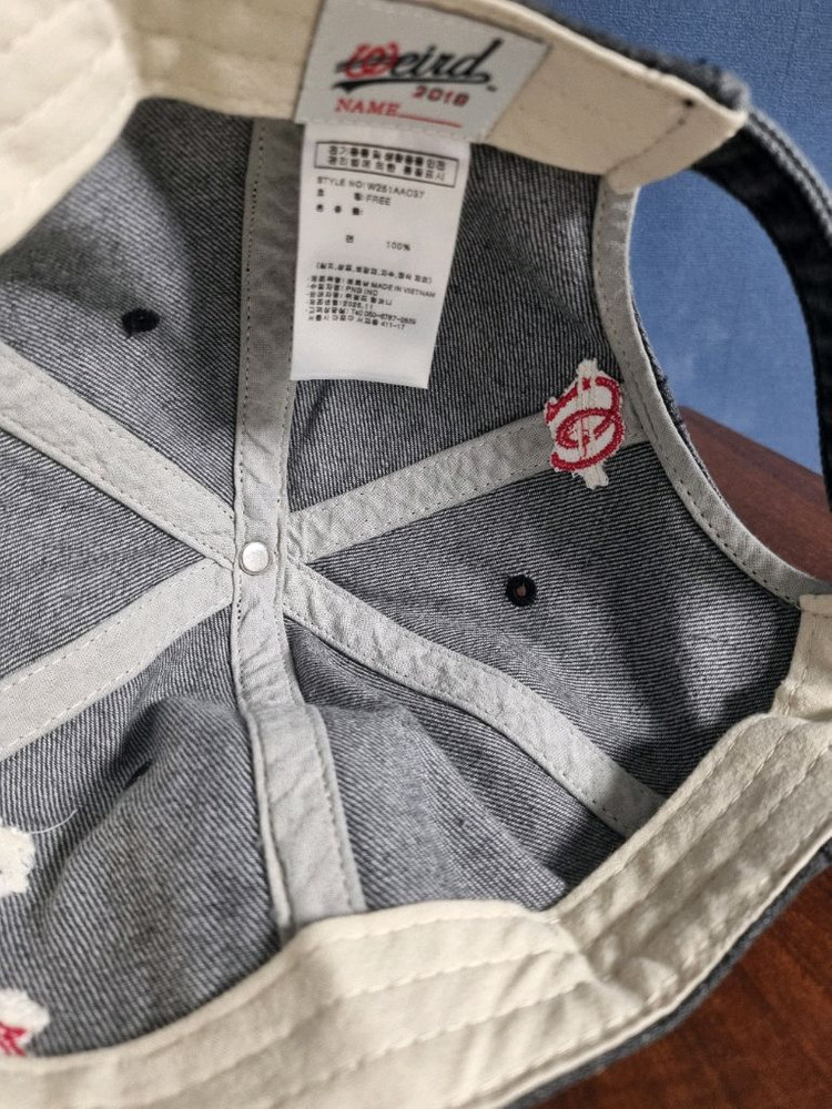 위얼드월드 캡모자--1