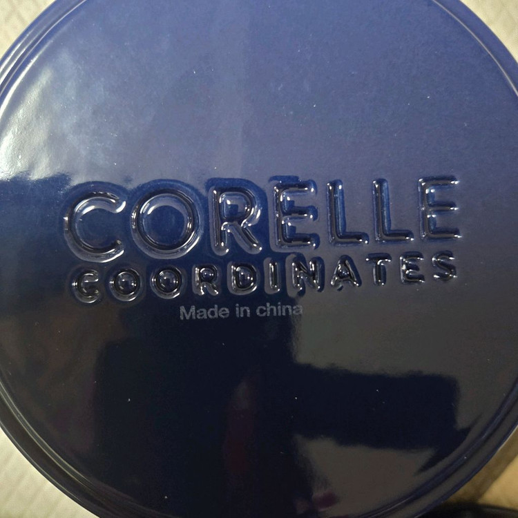 코렐 무쇠 밥솥 이미지