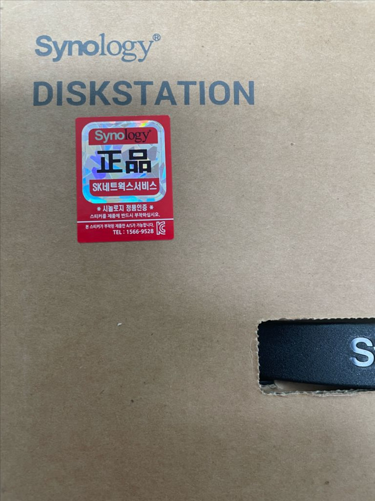 시놀로지 DiskStation DS420+ NAS--1