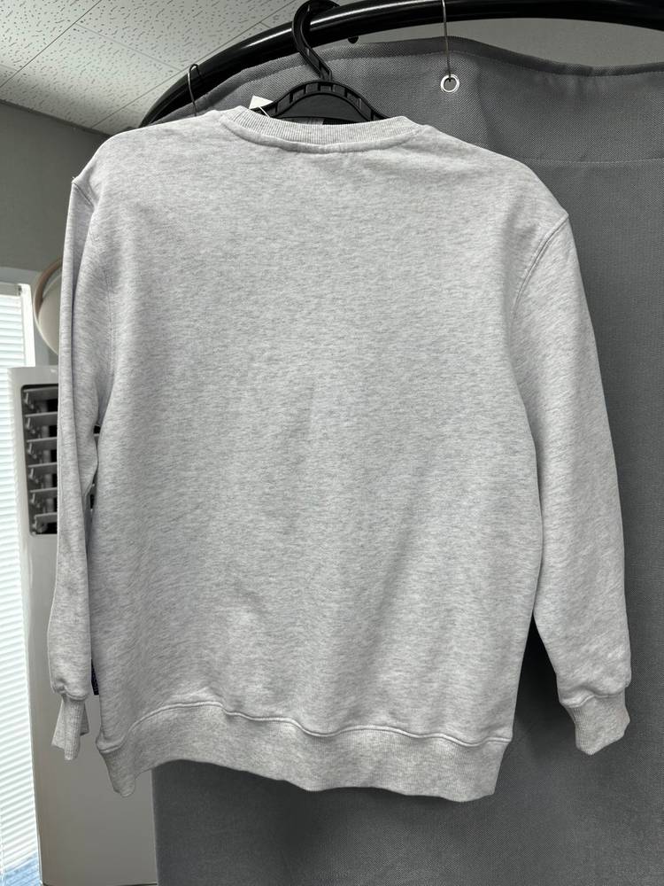 아웃도어 애슬레틱스 키즈 맨투맨 L(145)--2