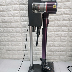 LG 코드제로 무선 청소기 입니다 이미지