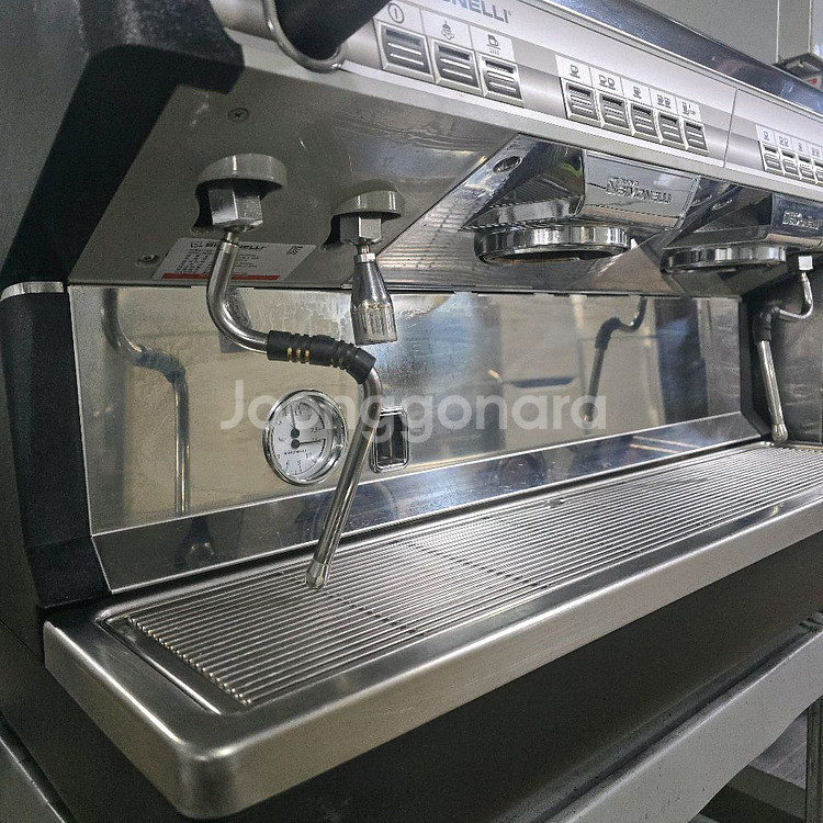 커피 머신 시모넬리 아피아2 2그룹, 점검 완료--1