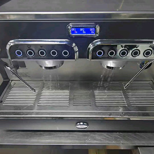 커피 머신 2그룹 까리말리 E2K 점검완료