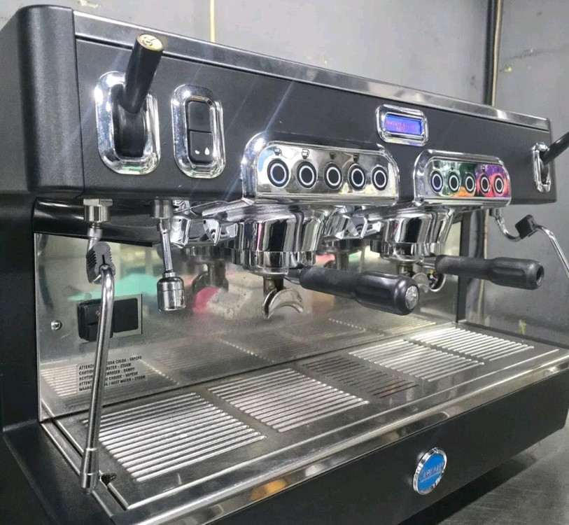 커피 머신 2그룹 까리말리 E2K 점검완료--1