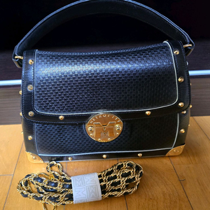 메트로시티 블랙가방 + 체인 스트랩