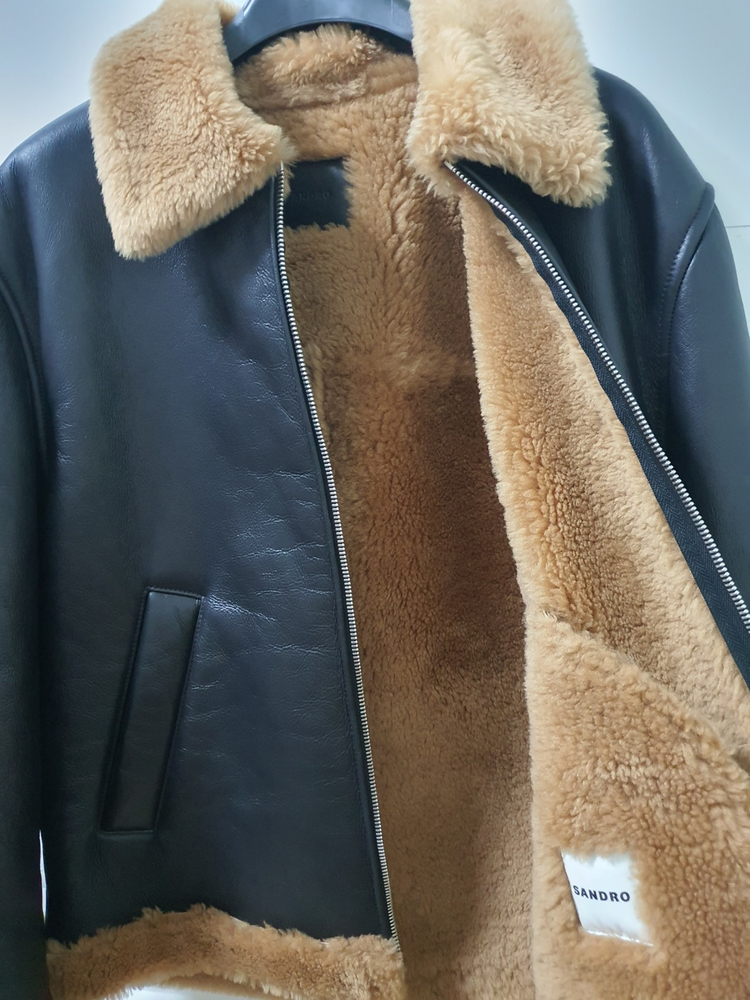 (새상품) 산드로 남성 시어링 무스탕 (사이즈M, L)--5