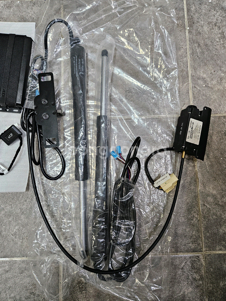 Audi A5 Sportback 전동 트렁크 AS-S1861 새제품--4