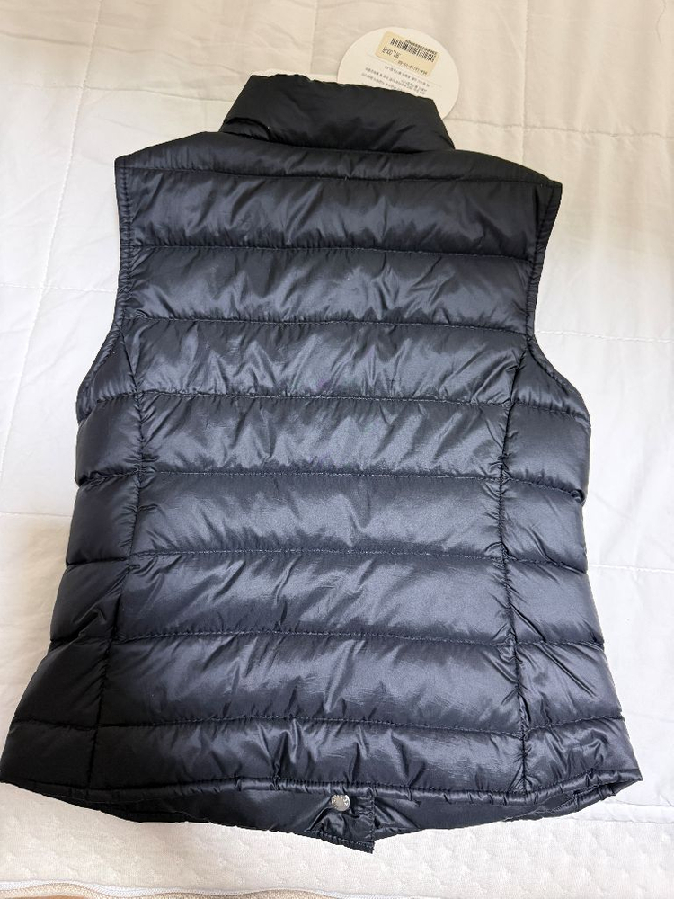 몽클레어 키즈 경량조끼 4A 새상품 이미지