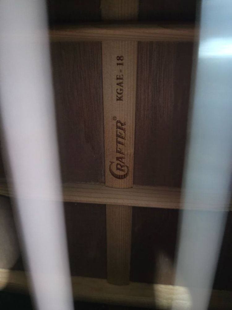 크래프터 KGAE-18 탑솔리드 기타 이미지