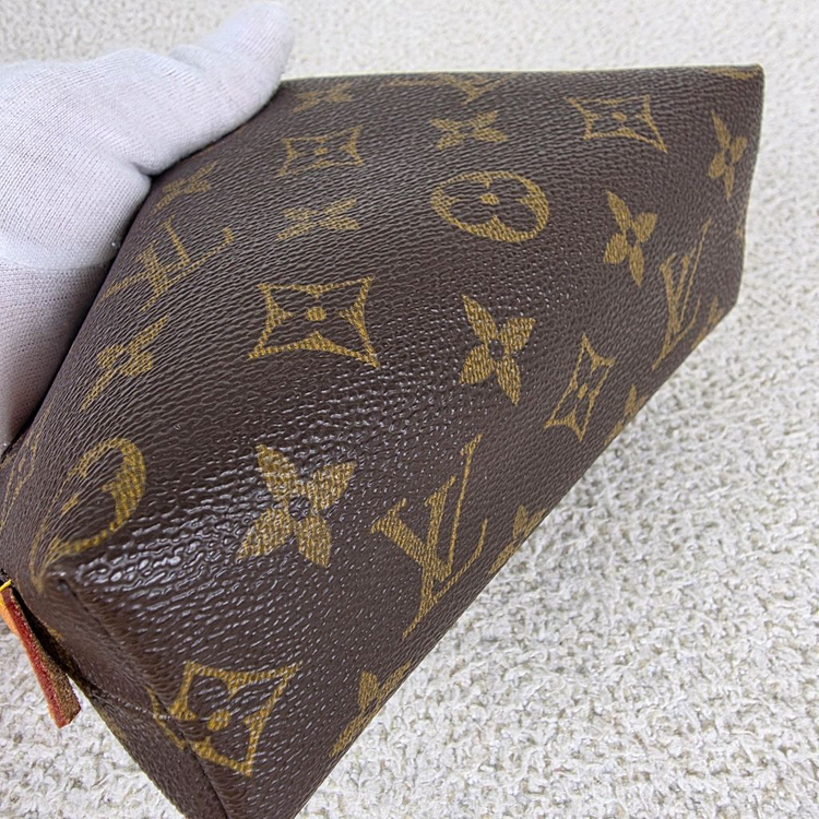 루이비통 클러치백 코스메틱 파우치 pm--8