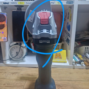 보쉬충전그라인더X-LOCK GWX18V-7브러쉬리스 5인치 보쉬그라인더 미사용신품 이미지